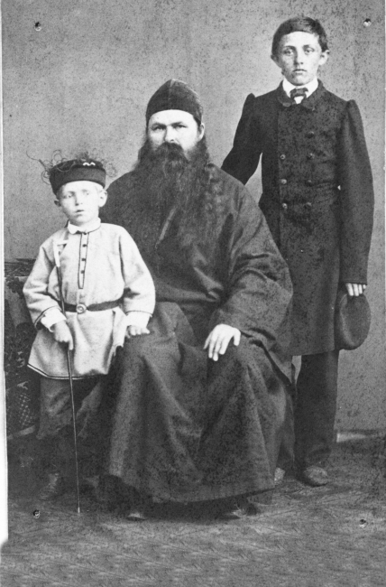 Д.Н. Мамин-Сибиряк с отцом  и младшим братом